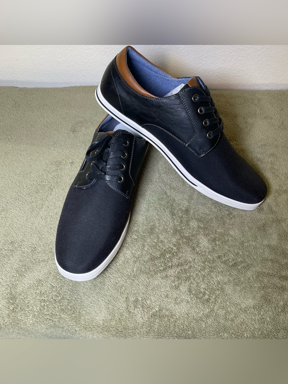 Bruno Marc Rivera Black Canvas & Leather Oxford Sneakers Men’s 11 NWOB